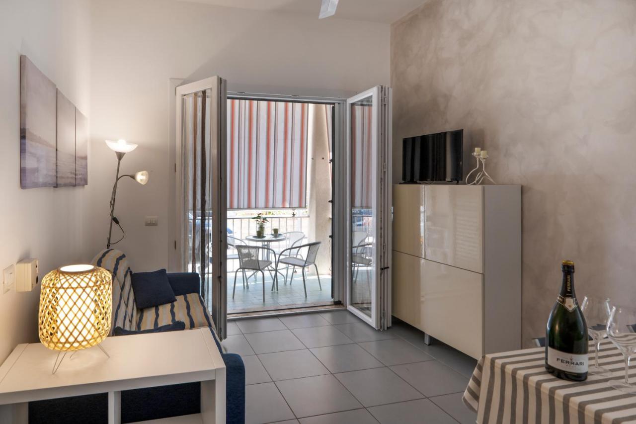 Appartamenti Amelia e Corrado Marina di Ragusa Exterior foto